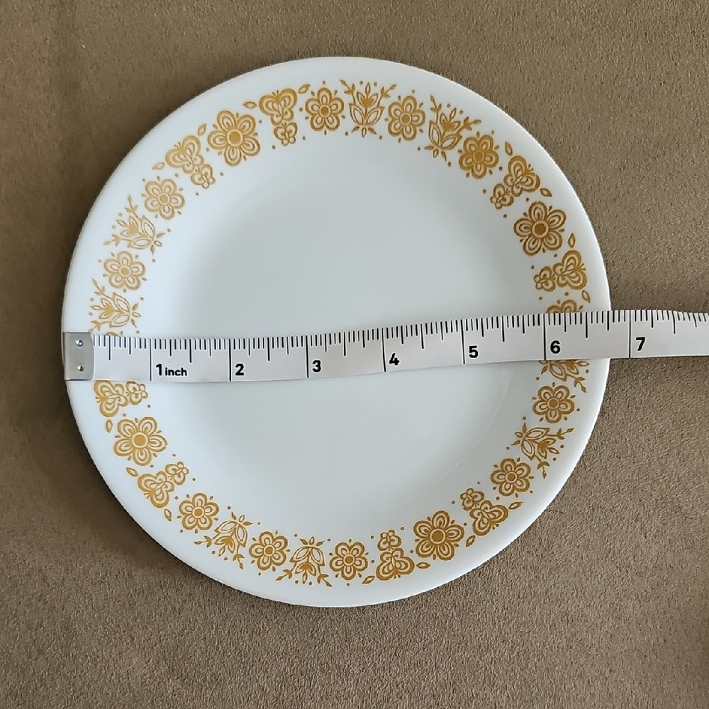 Corelle Elegant White and Gold Floral Plate
